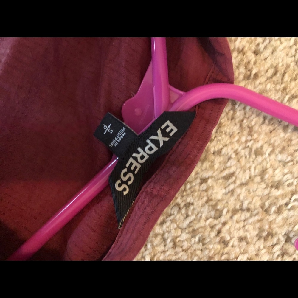 Express button up - Picture 2 of 2